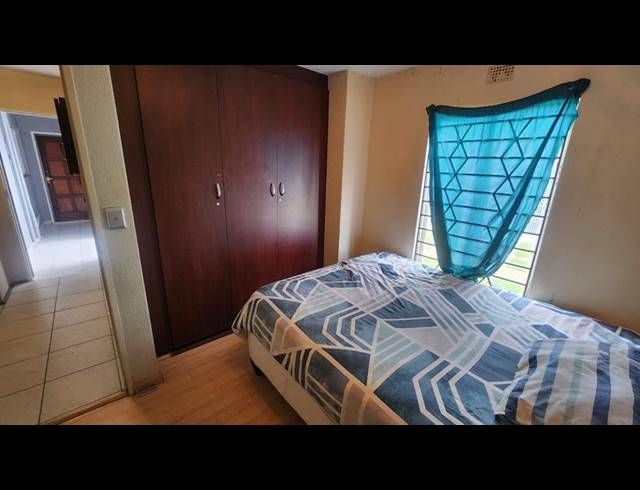 2 BEDROOM TOWNHOUSE FOR SALE IN MULBARTON